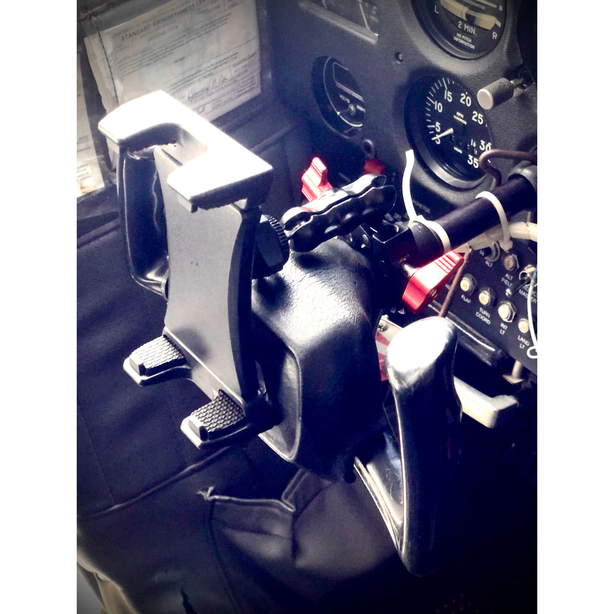 FlightPro Aviator+ Yoke Mount for the iPad mini | Lightweight & Compact