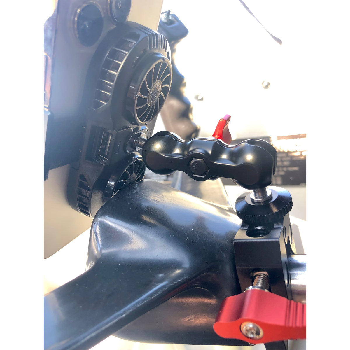 FlightPro Active Cooling + Charging Yoke Mount for iPhones & Smartphones